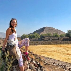 Pink floral pattern yoga capris